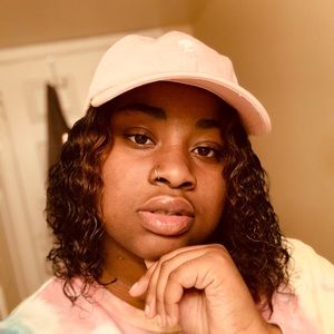 Meet your Posher, Jasmine